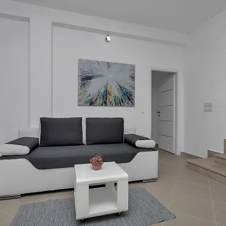 Apartment Petar